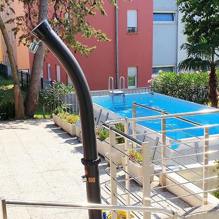אומאג Villa Danex Premium מראה חיצוני תמונה