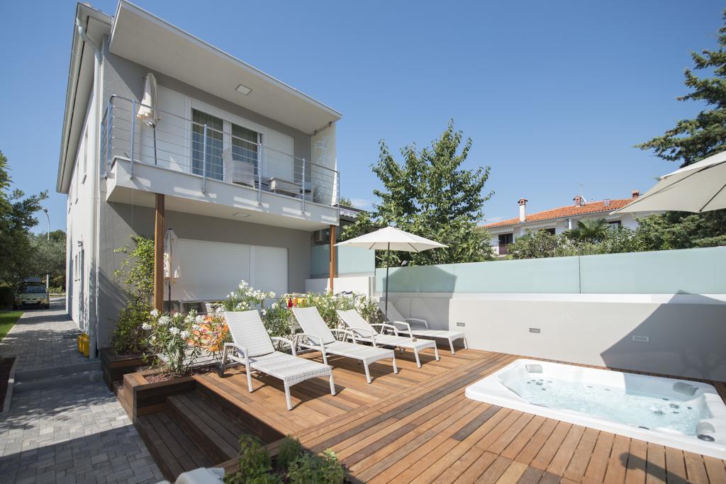 אומאג Villa Danex Premium חדר תמונה